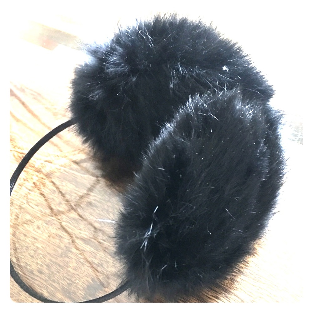 BCBG fur earmuffs NWOT
